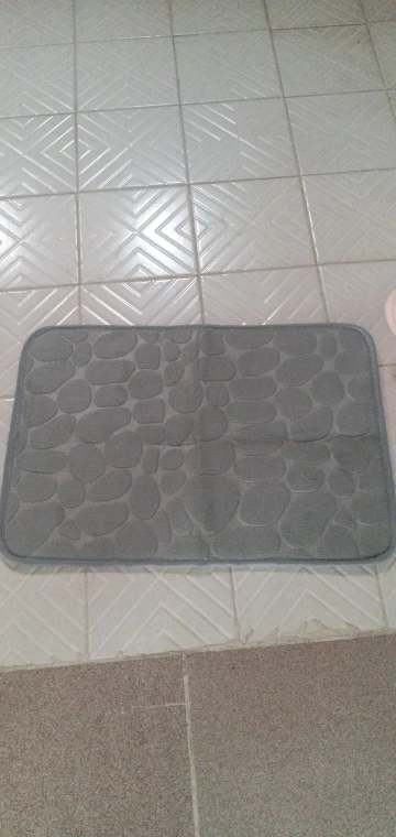 Luxurious Microfiber Pebble Mat for Stylish Home Comfort photo review
