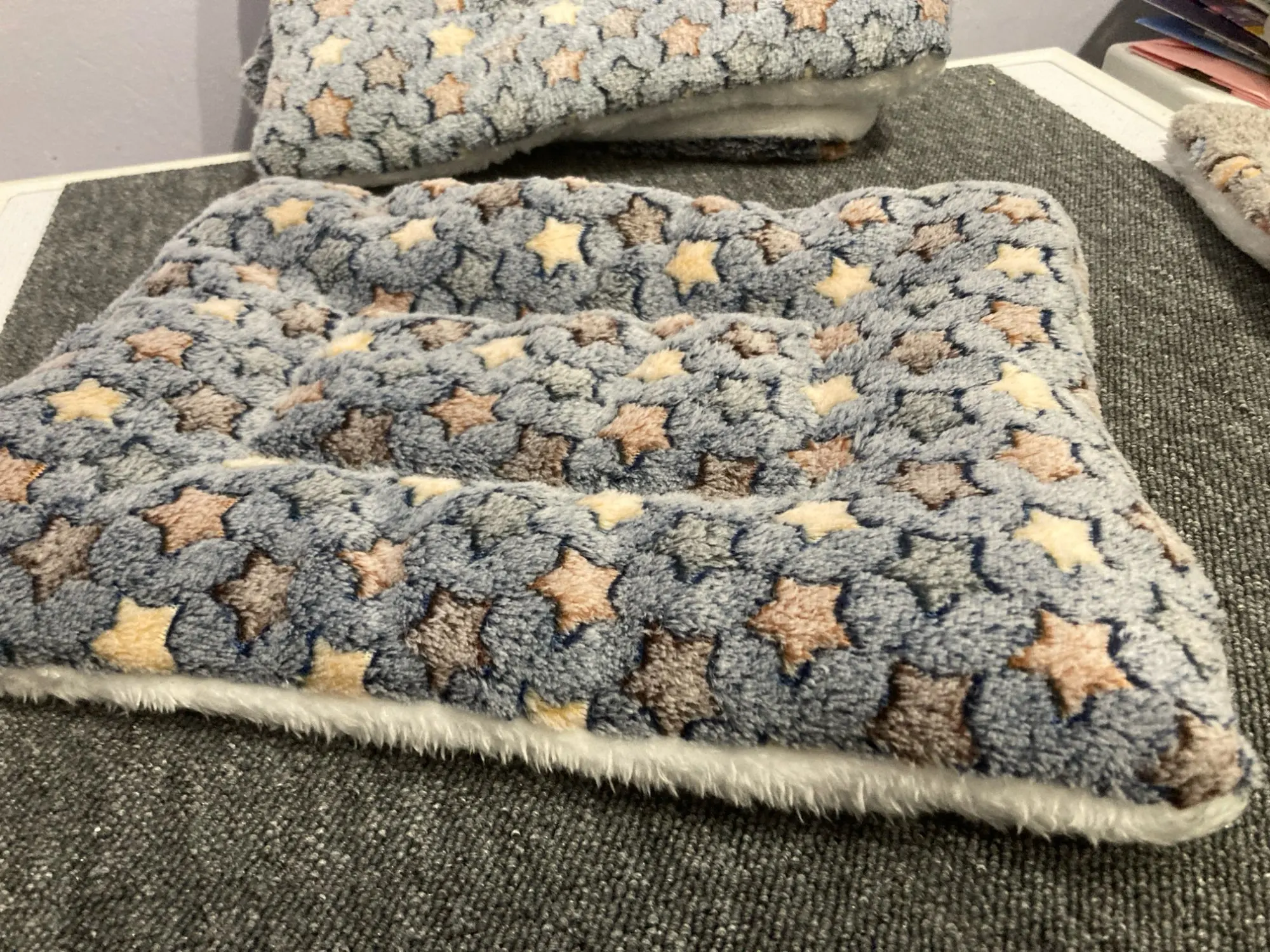 Cozy Flannel Pet Sleeping Mat for Dogs & Cats - 7 Colors Available photo review