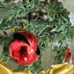 Customizable 6 ft Christmas Tree - Safety Certified & Foldable photo review