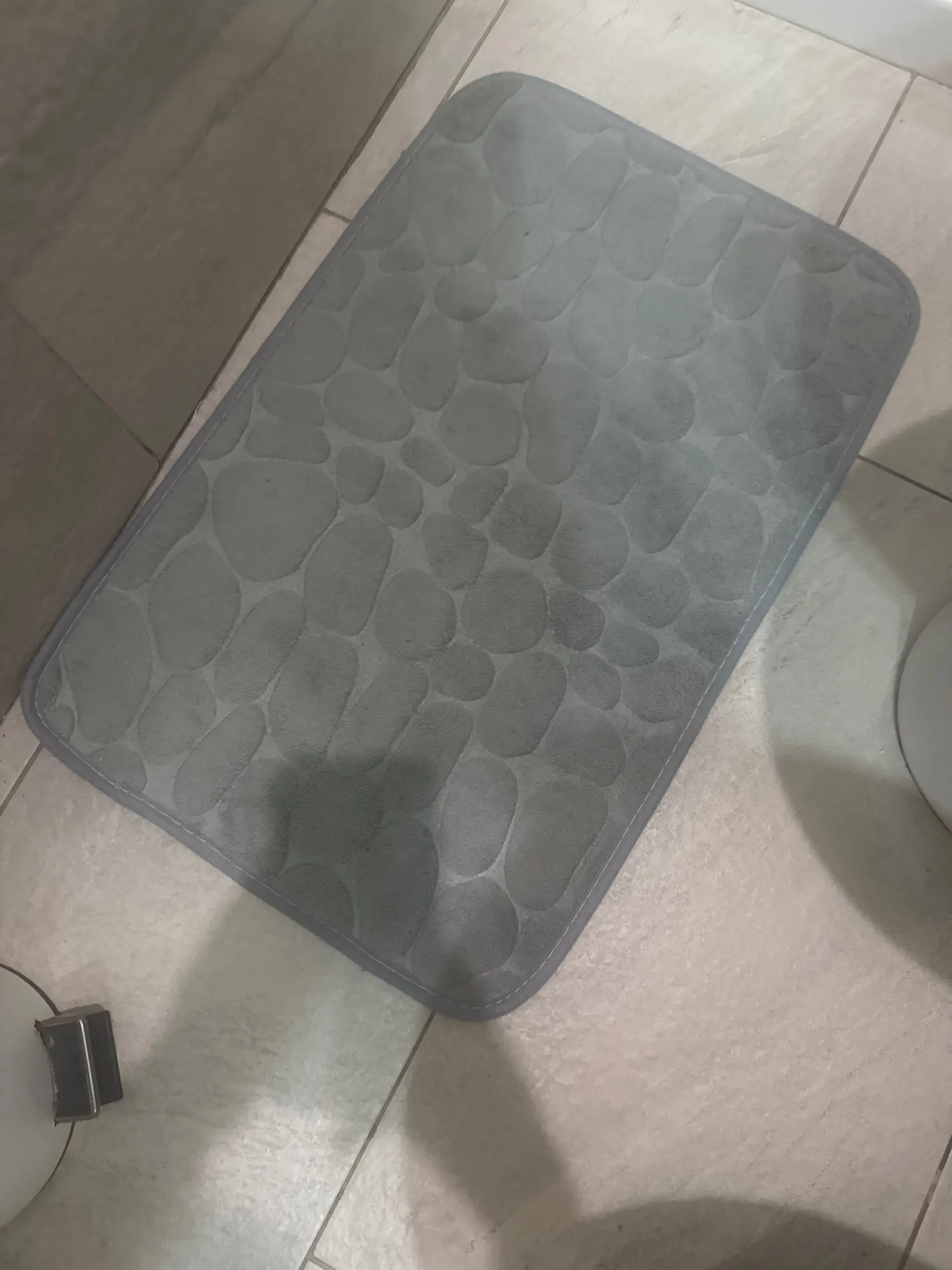 Luxurious Microfiber Pebble Mat for Stylish Home Comfort photo review