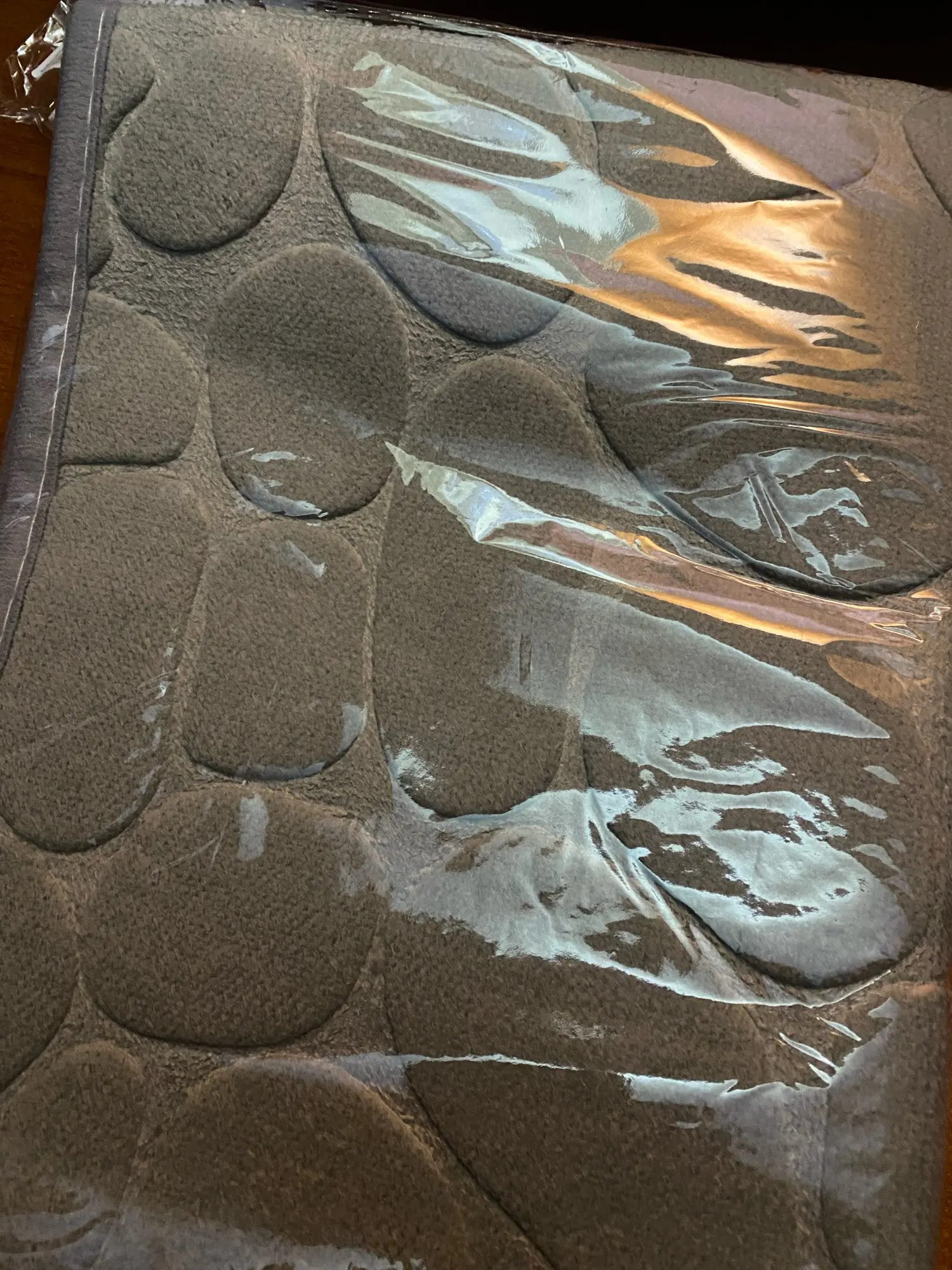 Luxurious Microfiber Pebble Mat for Stylish Home Comfort photo review