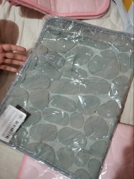 Luxurious Microfiber Pebble Mat for Stylish Home Comfort photo review