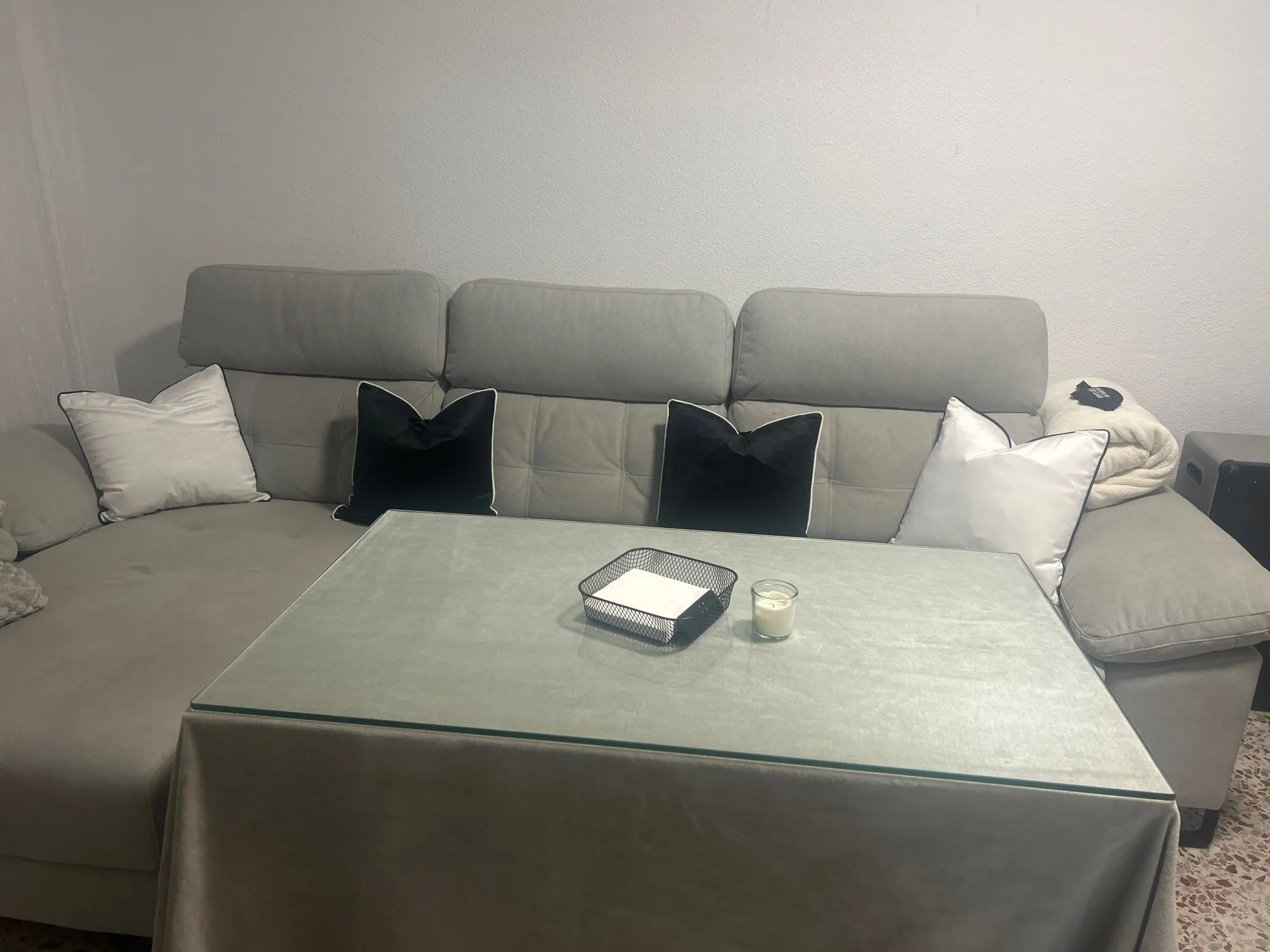 Luxurious Velvet Pillow Cover for Chic Home Décor 45 x45/50 x50/30 x50 photo review