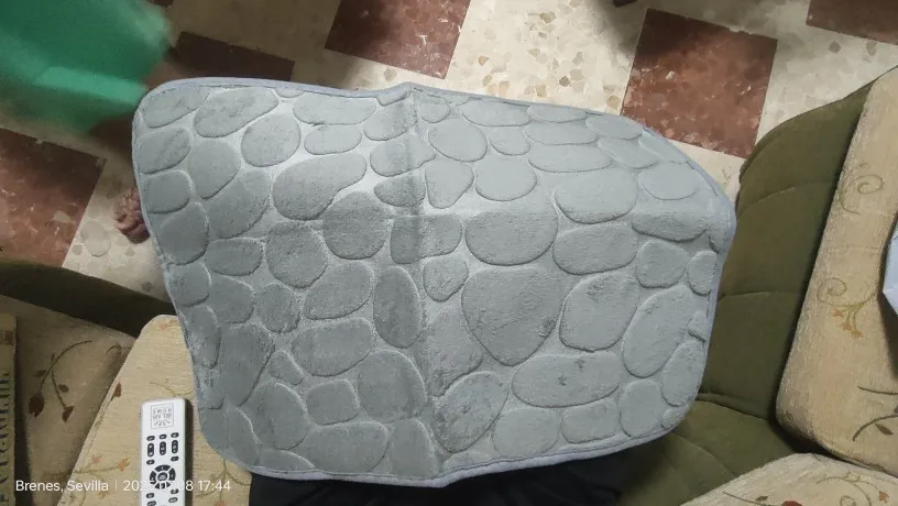 Luxurious Microfiber Pebble Mat for Stylish Home Comfort photo review