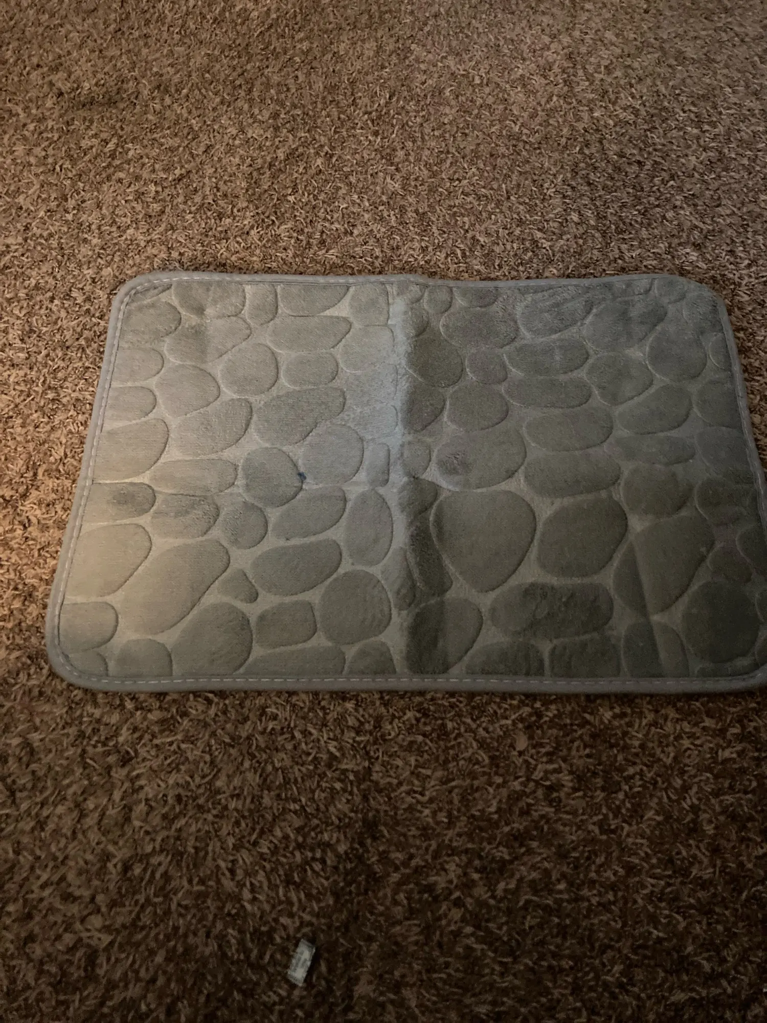 Luxurious Microfiber Pebble Mat for Stylish Home Comfort photo review