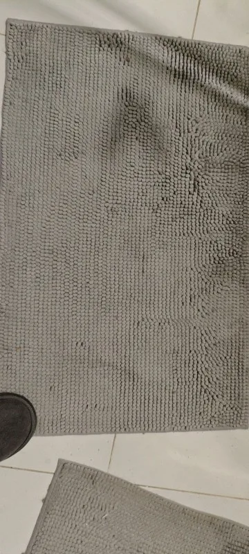 Plush Chenille Bath Mat - Quick-Dry, Non-Slip Comfort! photo review
