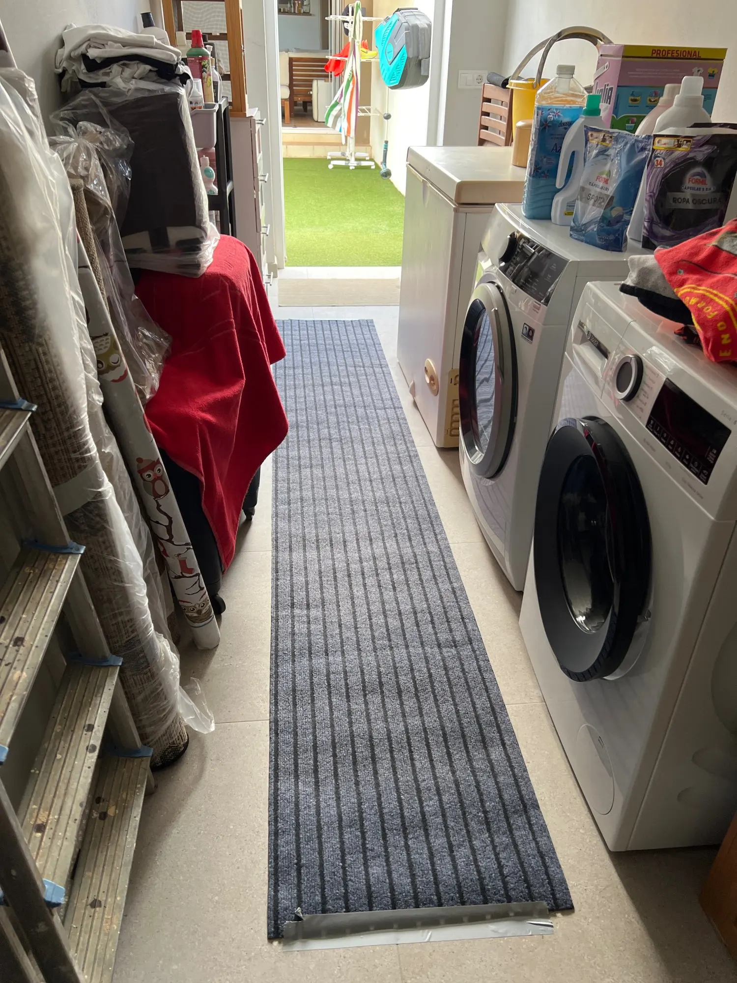 Secure your space with Plush Striped Non-Slip Mat. Comfort & Style. photo review