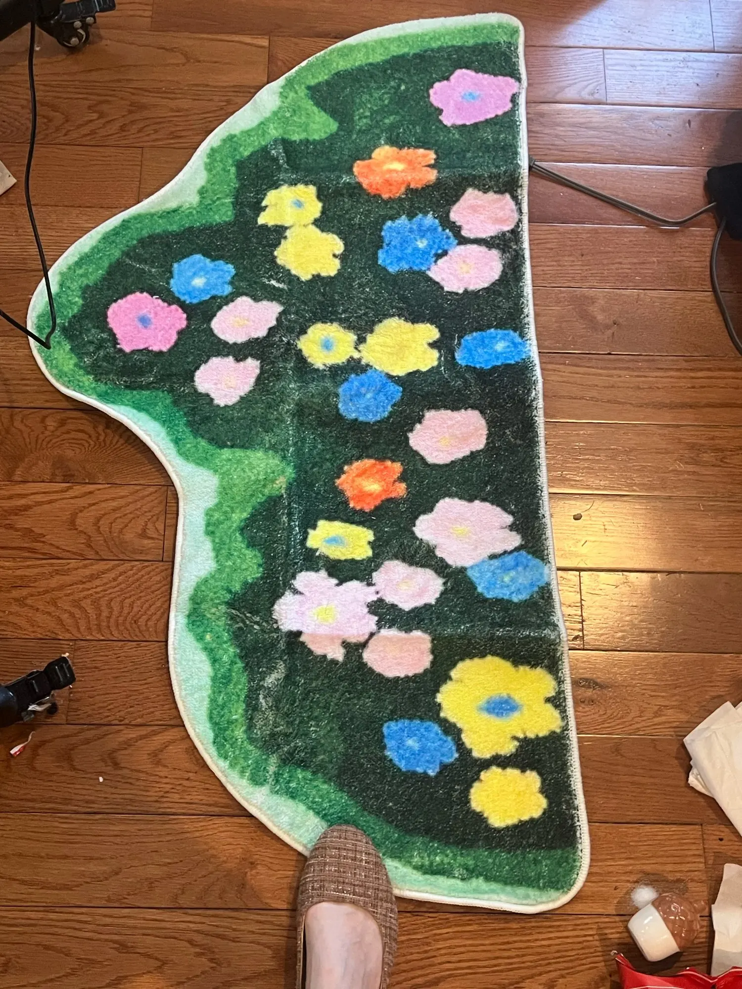 Floral Anti-Slip Carpet by VIKAMA - Soft & Washable Comfort photo review