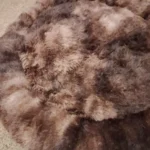 Cozy Round Plush Dog & Cat Bed for Ultimate Warmth & Style photo review