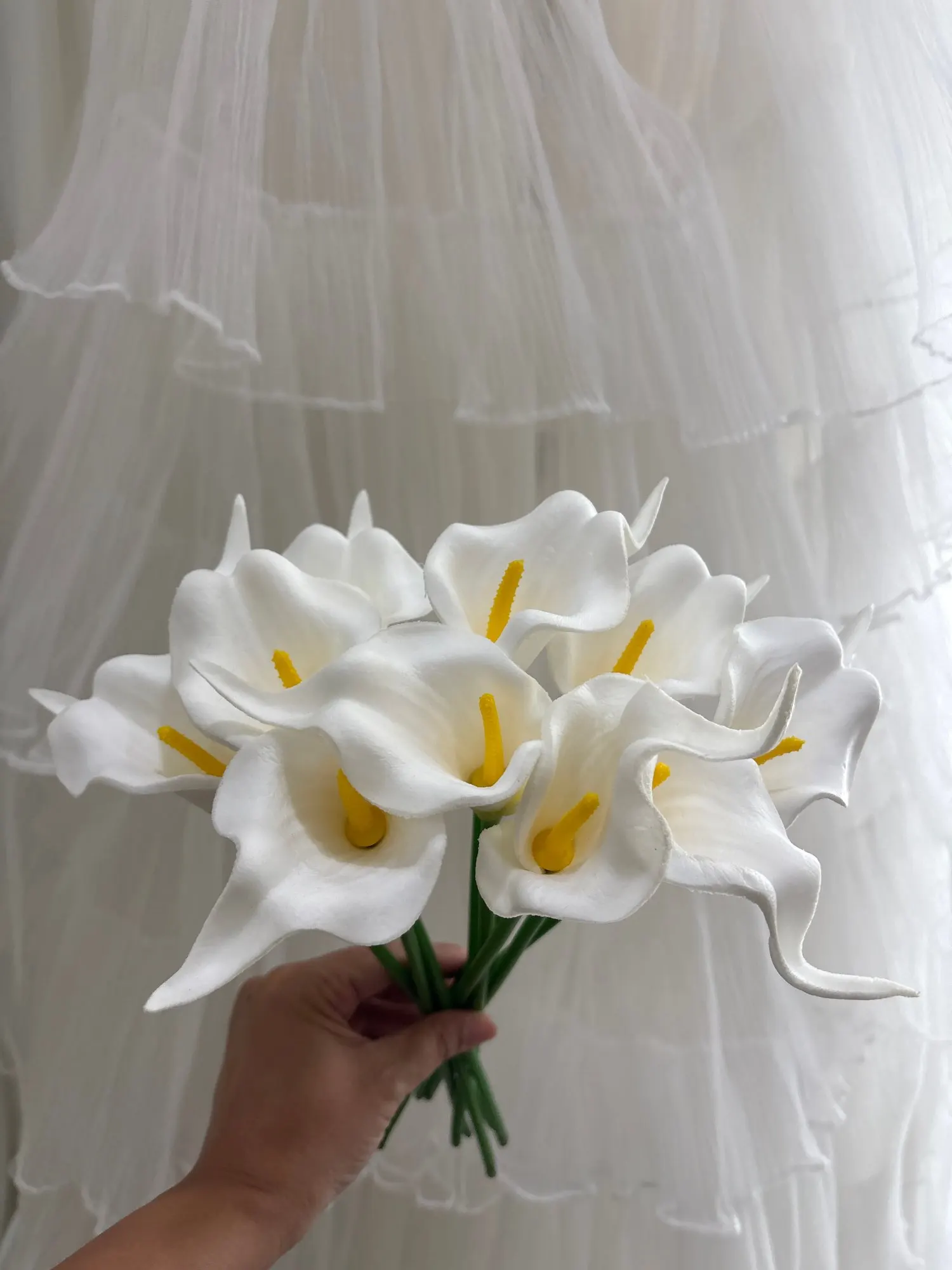 Elegant White Calla Lily Bouquets - Set of 3, 5, or 10 photo review