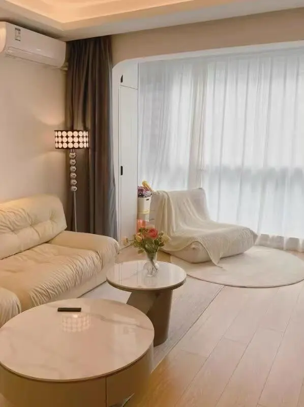 Cream Geometric Round Rug: Soft, Non-Slip, Easy Wash! photo review