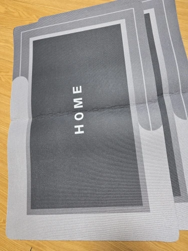 Plush Microfiber Bath Mat - Super Absorbent & Fast Drying photo review