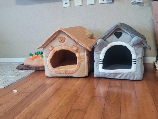 Cozy Folding Pet Houses for Small & Medium Dogs & Cats photo review