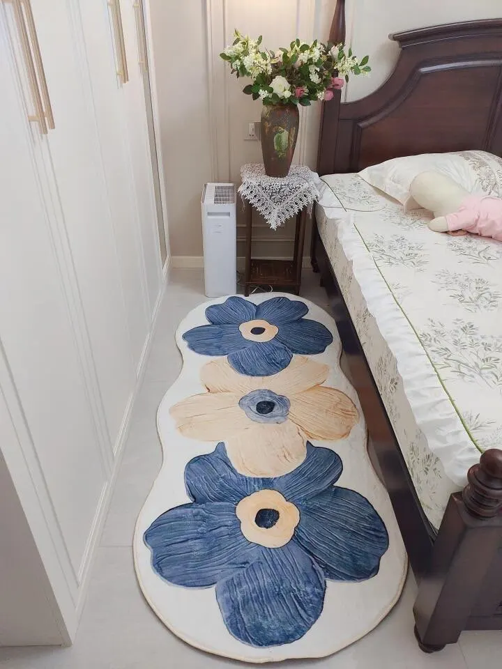 Custom Floral Rectangular Carpet - Soft & Minimalist Design photo review