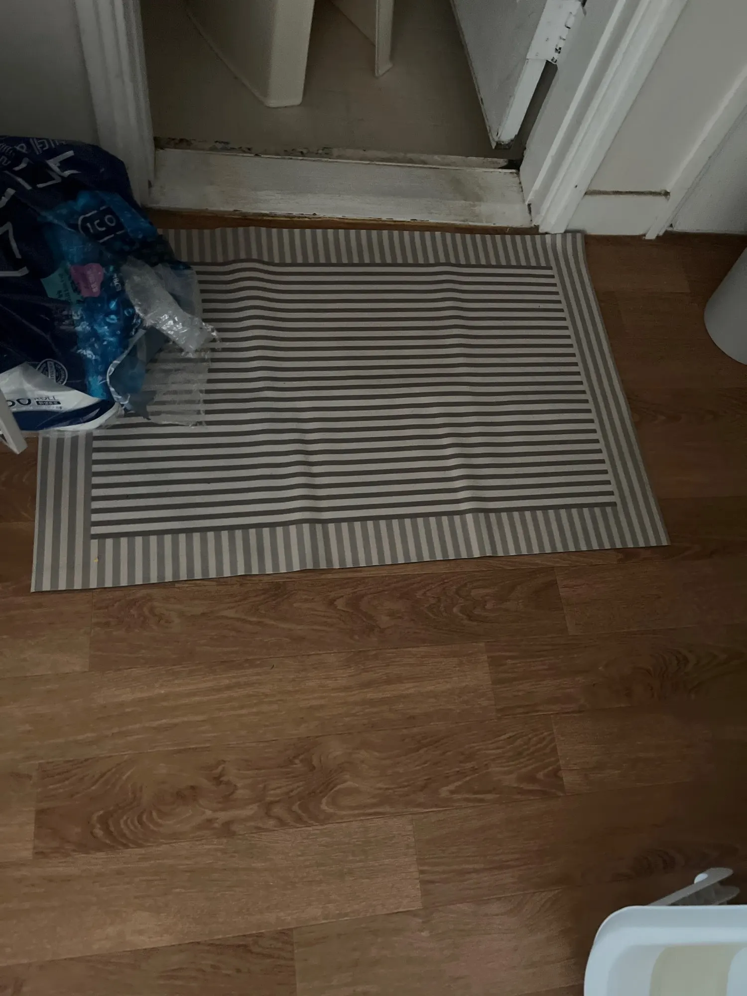 Stylish Japanese Diatomite Kitchen Mat - Slip-Resistant & Absorbent photo review