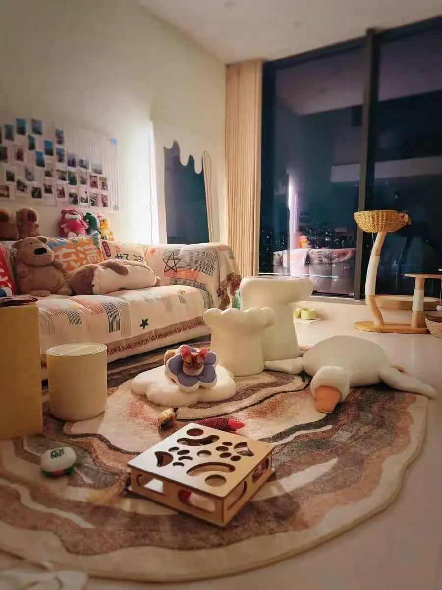 Artistic Irregular Rug: Plush Comfort, Anti-Slip, Custom Fit! photo review