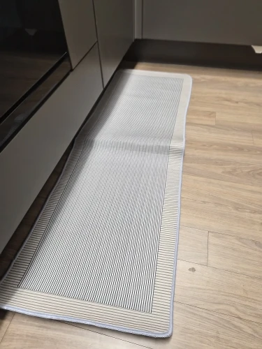 VIKAMA Stylish Diatomite Mat: Waterproof & Anti-Slip Safety photo review