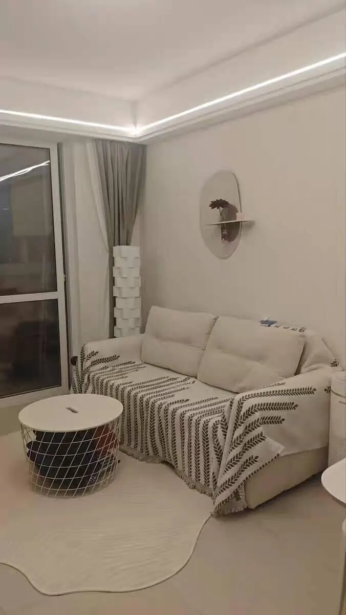 Cream Style Carpets for Living Room Luxury Bedroom Decor Stripe Carpet Irregular Shape Plush Rug Fluffy Soft Washable Thick Mat photo review