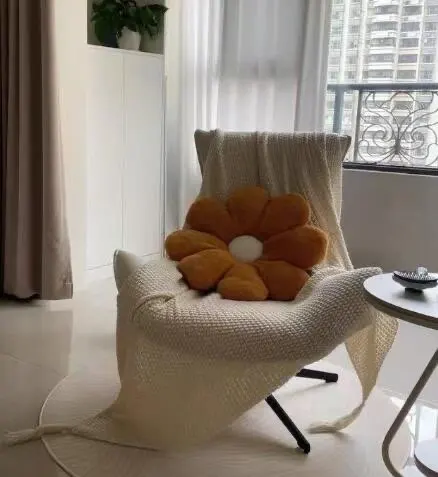 Custom Round Geometric Rug: Soft, Washable Cream Style Decor photo review