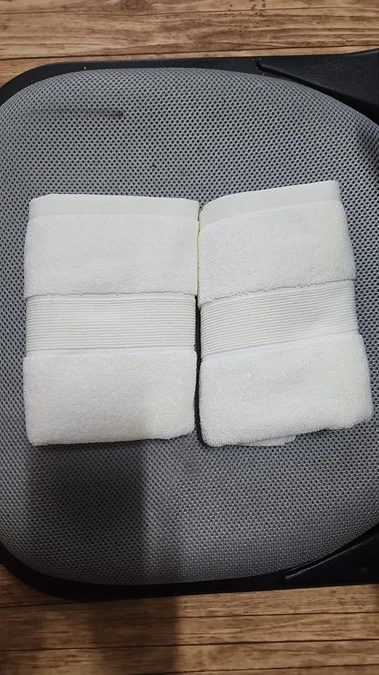 Ultra-Soft Cotton Face Towels - Quick-Dry & Non-Shedding Duo photo review