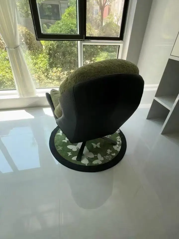 Customizable Floral Round Carpet - French Style Elegance photo review